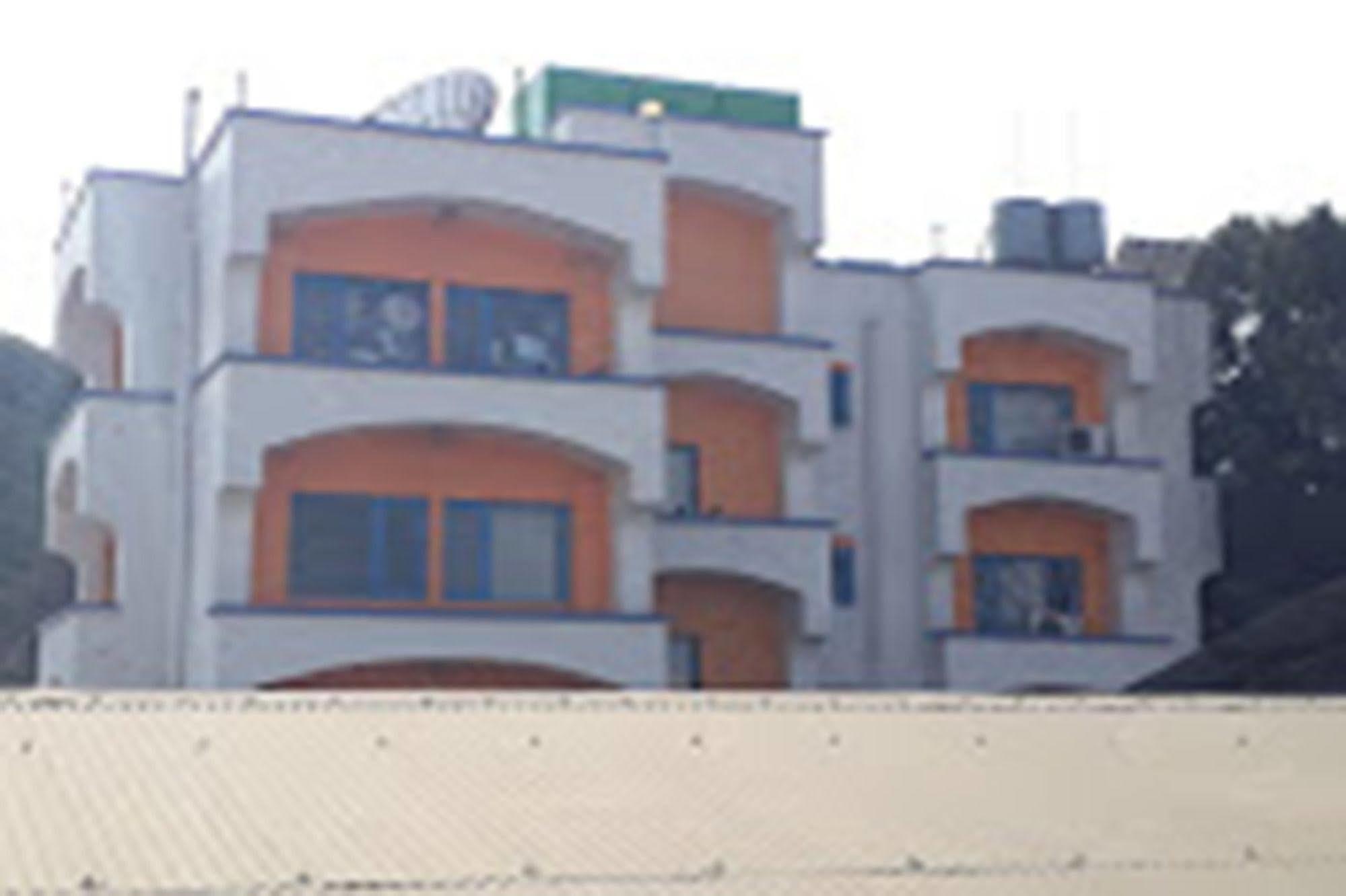 Hotel Clarion Jawalakhel Lalitpur Экстерьер фото
