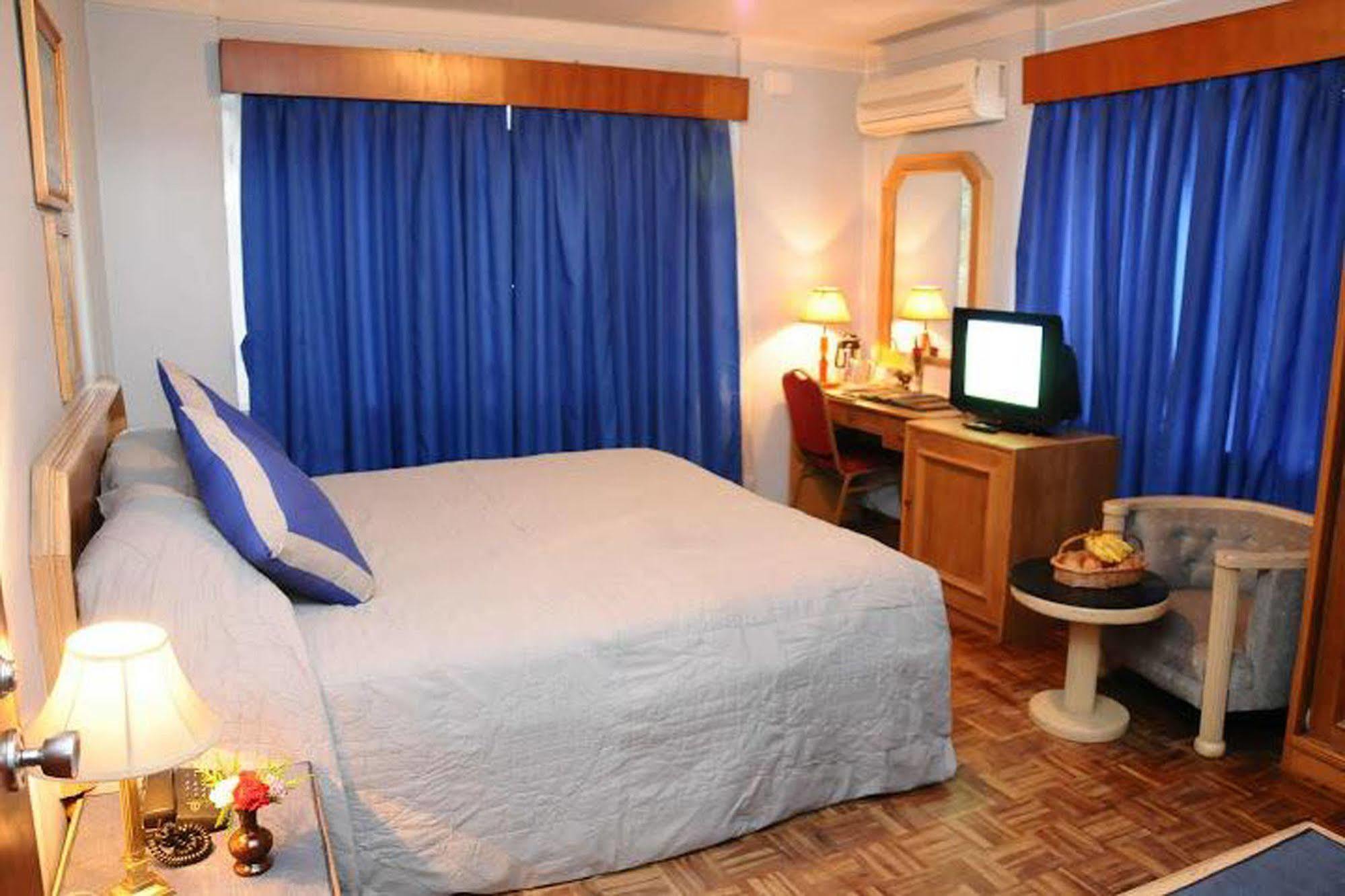 Hotel Clarion Jawalakhel Lalitpur Экстерьер фото