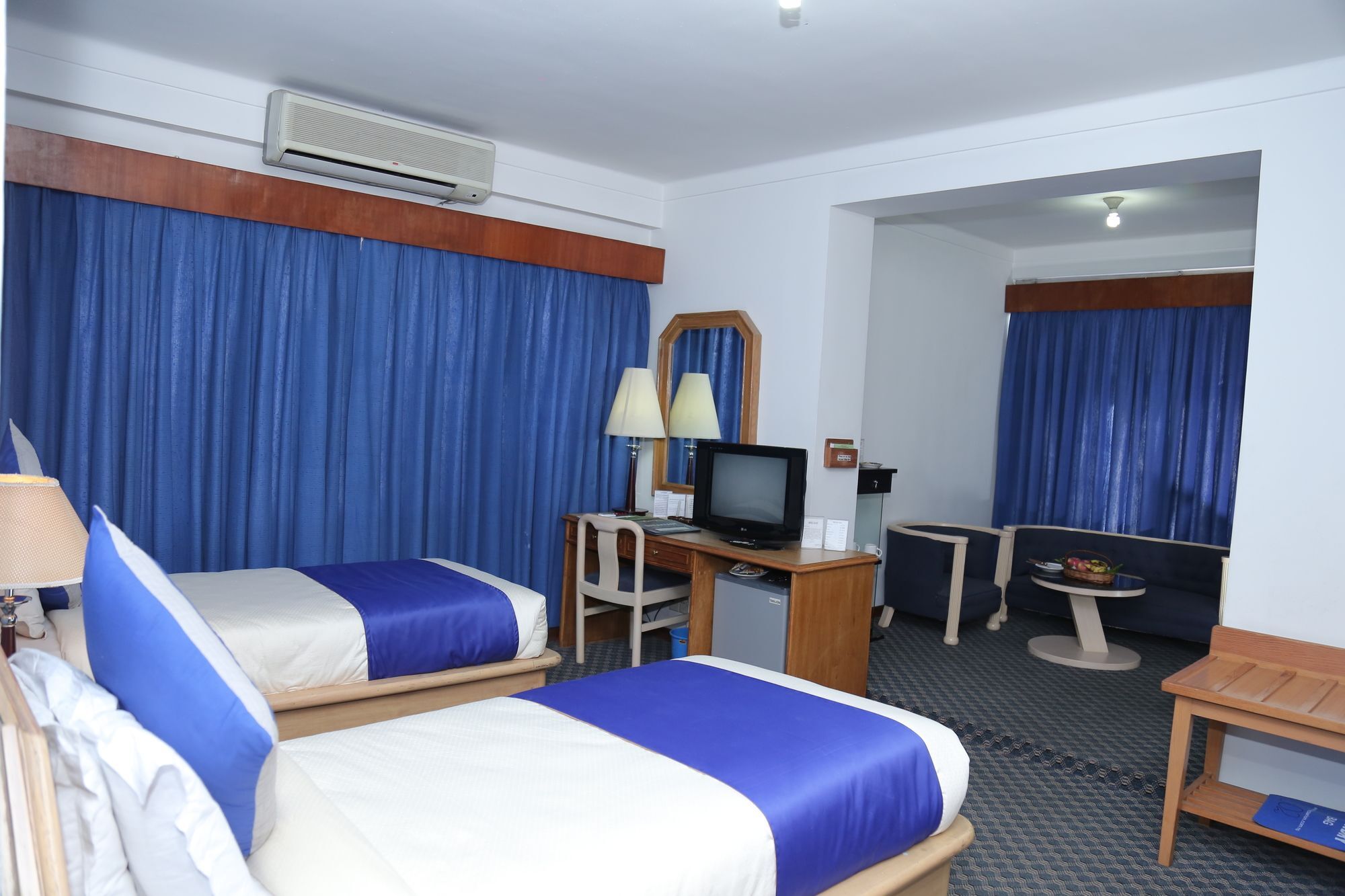 Hotel Clarion Jawalakhel Lalitpur Экстерьер фото